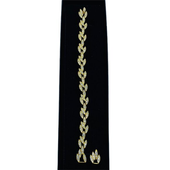 Elegant 7" Gold-Tone Leaf Link Bracelet With Crystal Accents - Picture 1 of 3